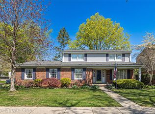 25574 Wilson Dr, Dearborn Heights, MI 48127