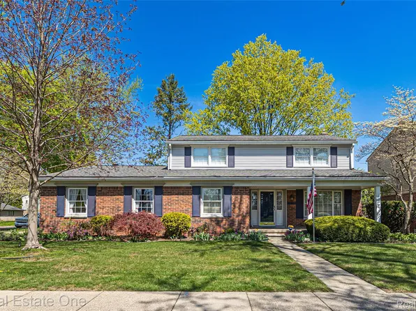 25574 Wilson Dr, Dearborn Heights, MI 48127
