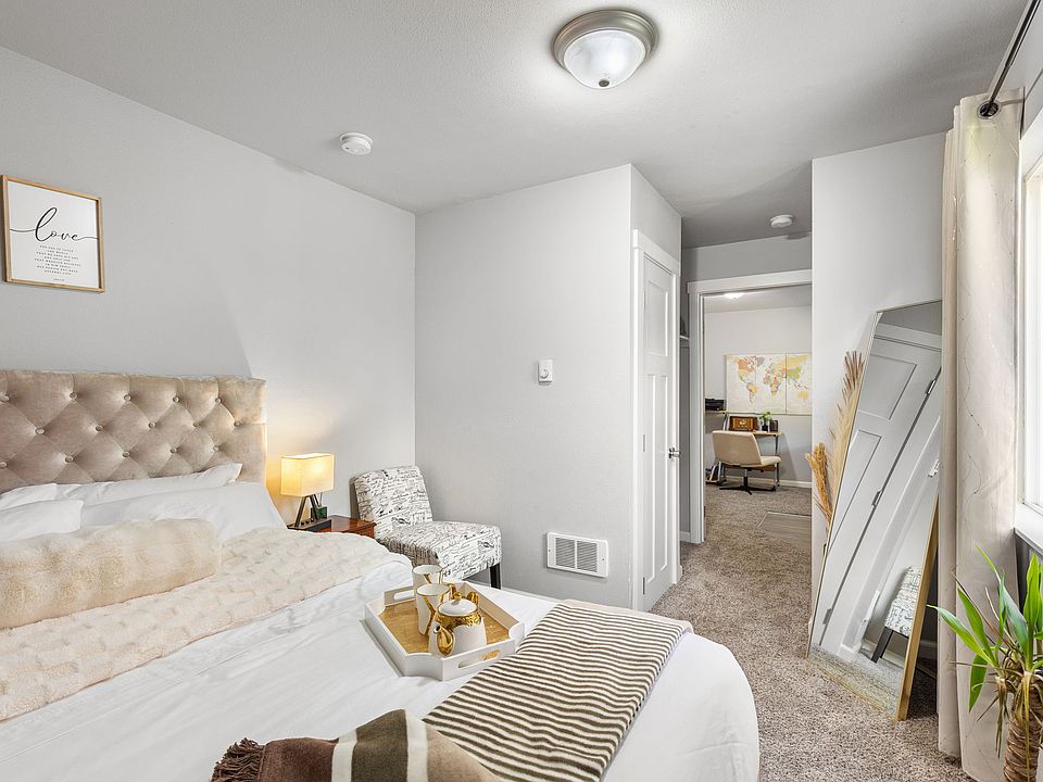 1st image of 3641 Preble St #3