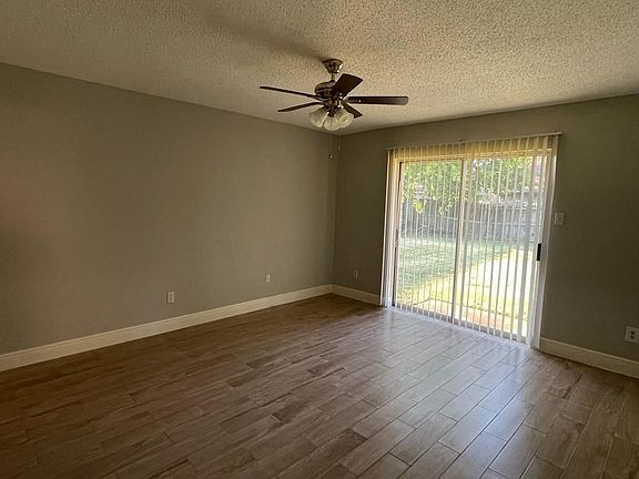 5th image of 2726 Dove Country Dr