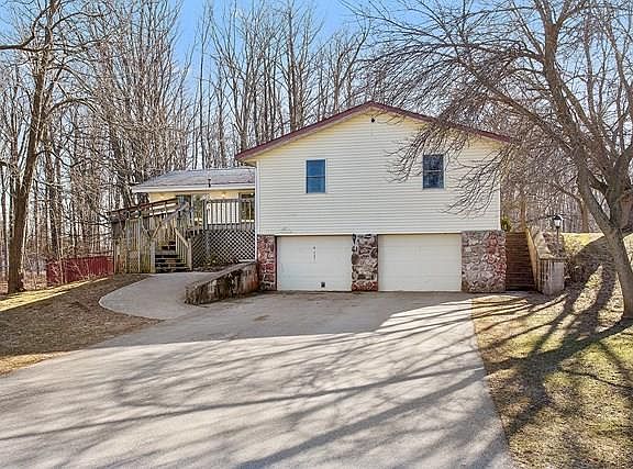 2nd image of 6835 Edgewood Ct