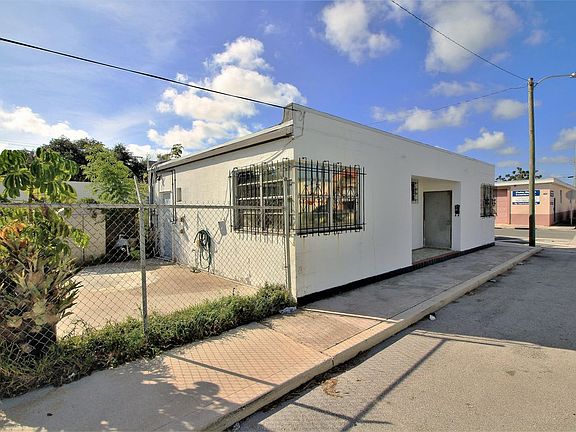 4th image of 913 5th Ave S