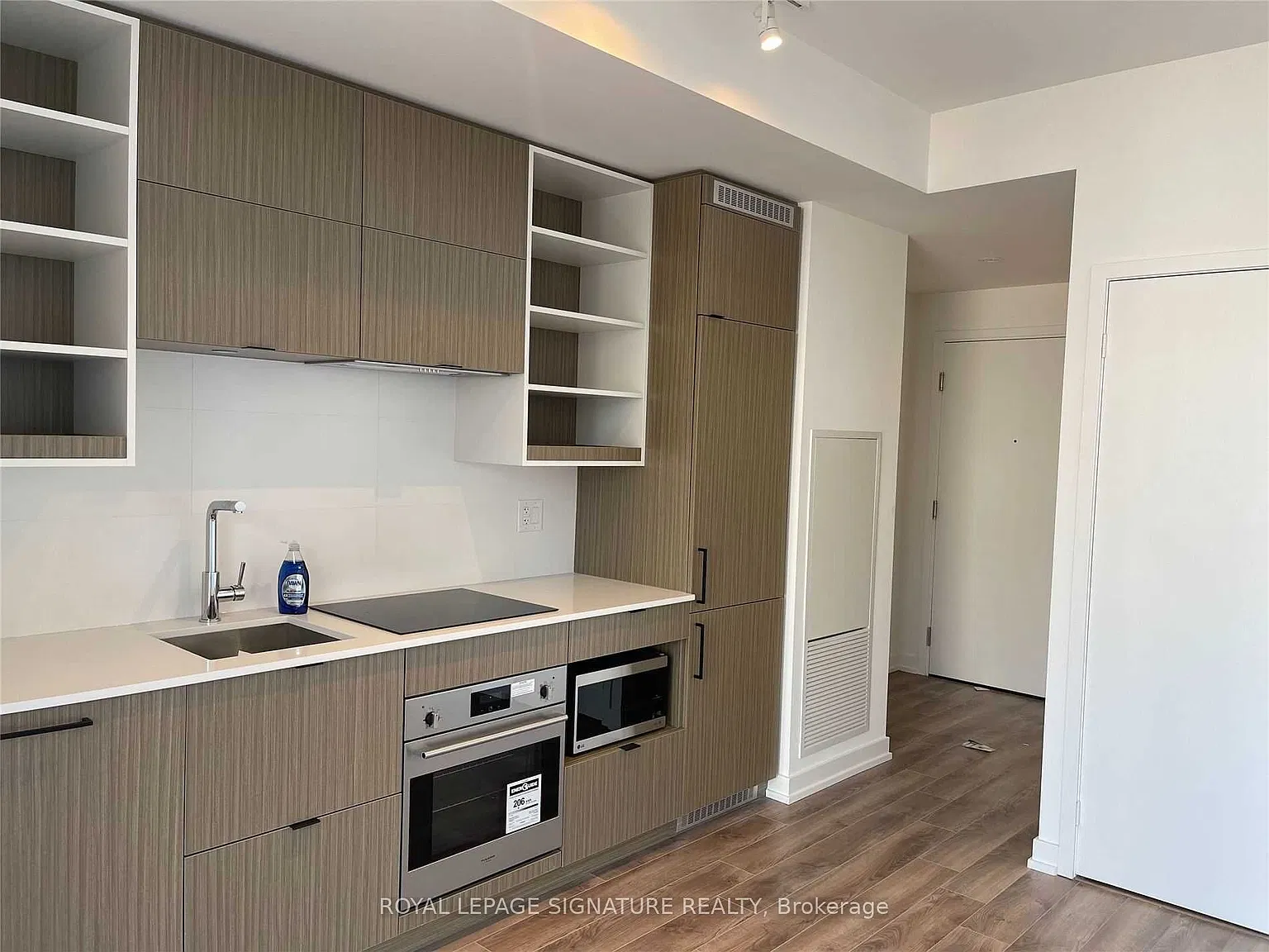 20 Edward St — Photo 2