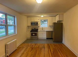 6450 212th St, Oakland Gardens, NY 11364