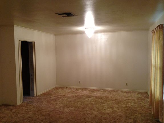 Formal dining room