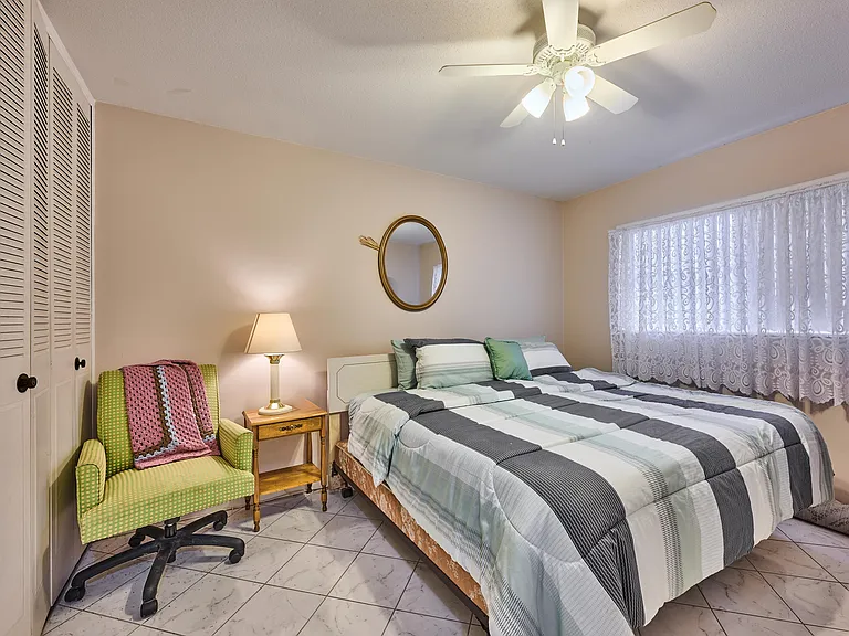 2804 Crosley Dr E #F — Photo 22