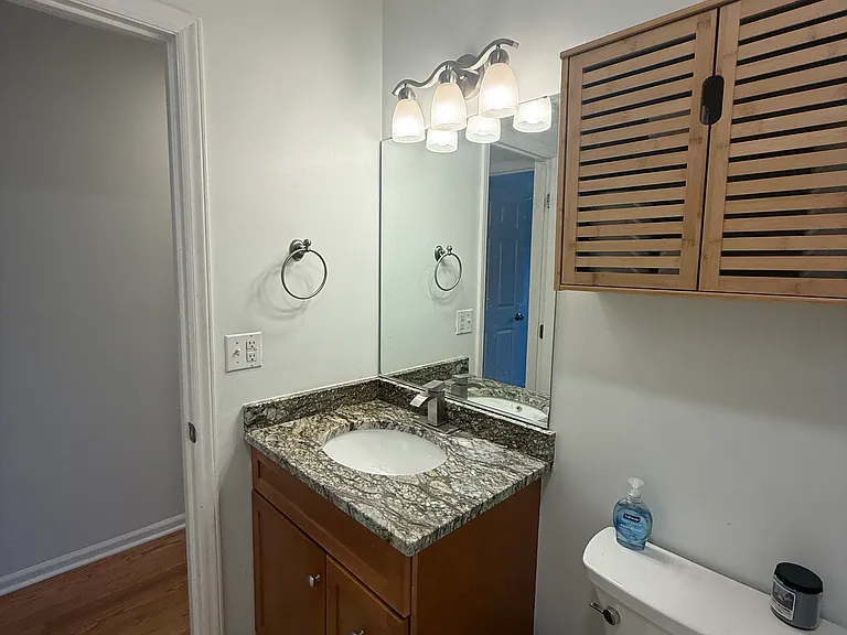 104 Friar Ln — Photo 21