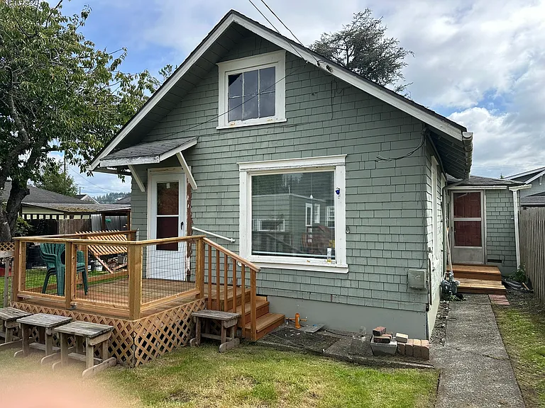 911 Alder St #1/2 — Photo 1