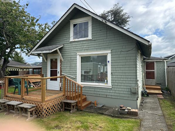 911 Alder St #1/2