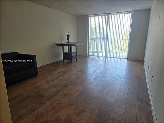 4th image of 482 NW 165th St Rd APT A505