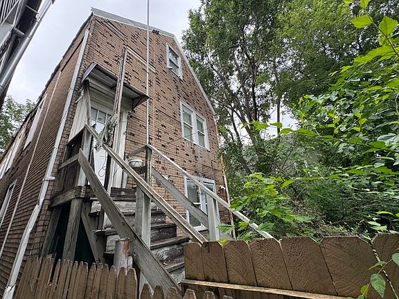 5th image of 4324 S Hermitage Ave