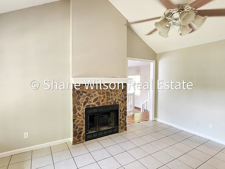 162 Shawn Ln — Photo 15