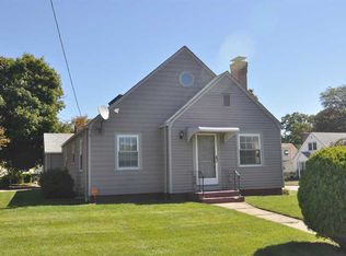 169 Ausdale Rd, Cranston, RI 02910