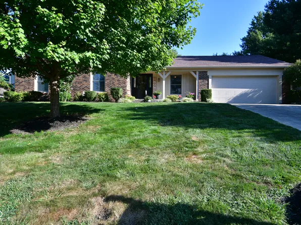 5028 Beechwood Cir, Avon, IN 46123