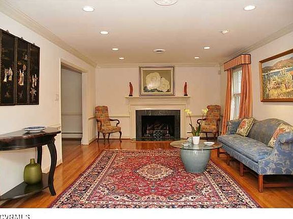 3rd image of 216 El Dorado Dr