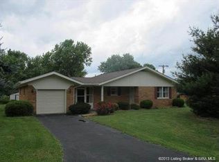 7310 Oakland Hills Dr NE, Lanesville, IN 47136
