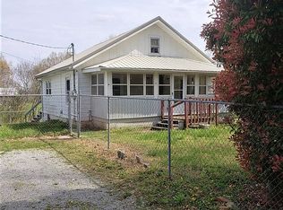 40 S Cherry Hill Rd, Central City, KY 42330