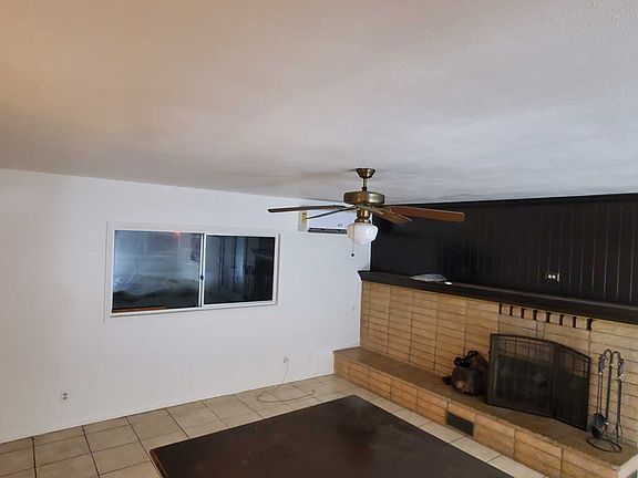 4th image of 40508 Acacia Ave