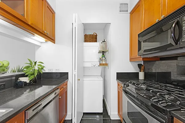 Rented by Nest Seekers International | media 10