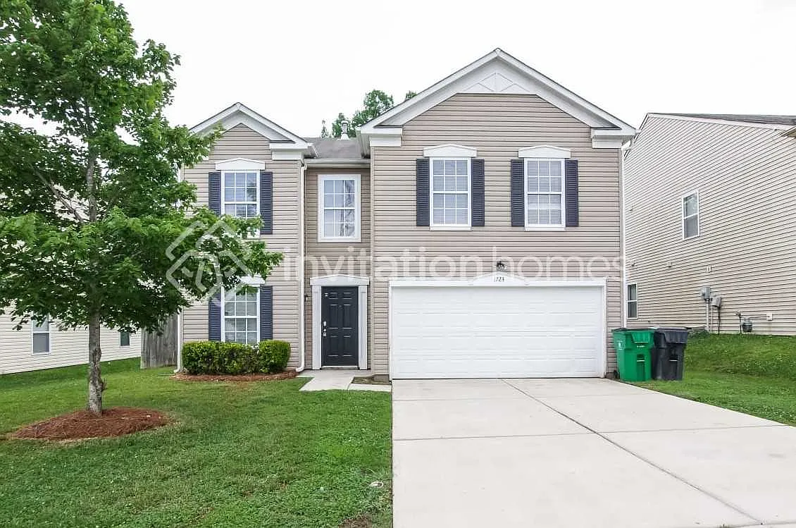 1723 Bray Dr Charlotte, NC 28214 — Photo 1