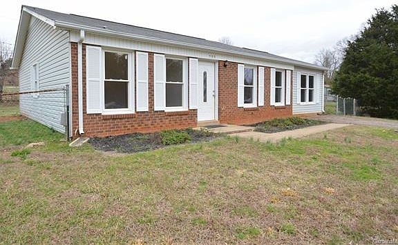 2nd image of 222 Sikeston Ct