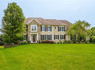 6305 Candle Light Run, Victor, NY 14564