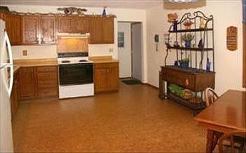 5th image of 939 York Imperial Dr