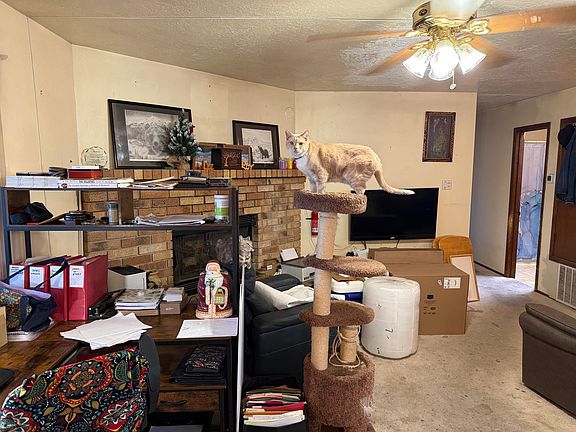 3rd image of 107 2nd St SE