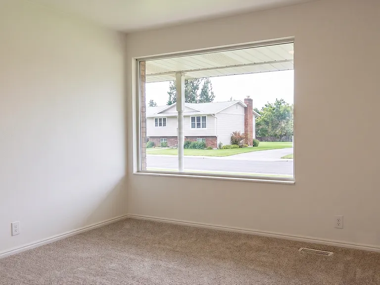 1320 N 600 W — Photo 15