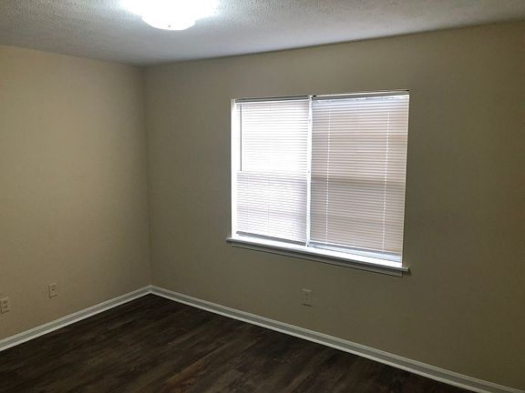 4th image of 207 19th St #B5