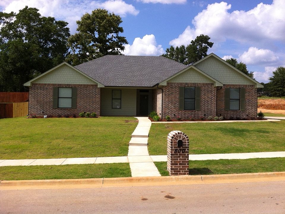 1st image of 800 Jaxon Drive