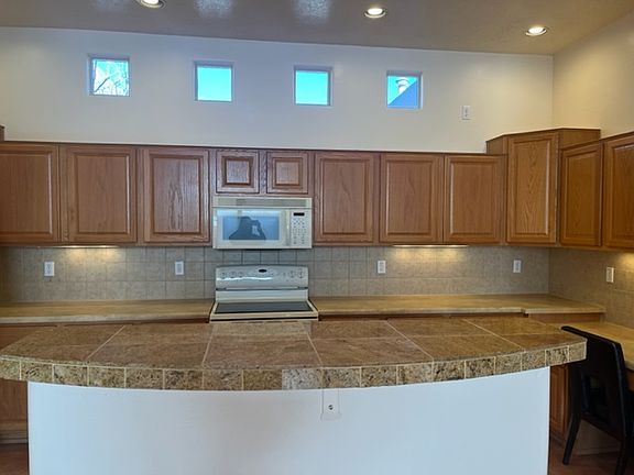 5th image of 13 Mesa Pino