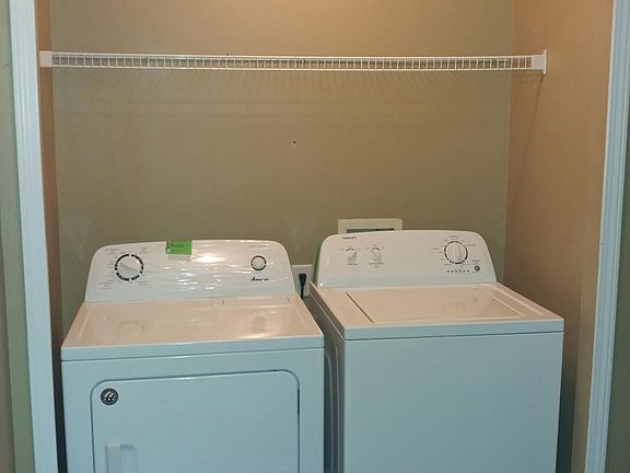 Laundry area with full size connections