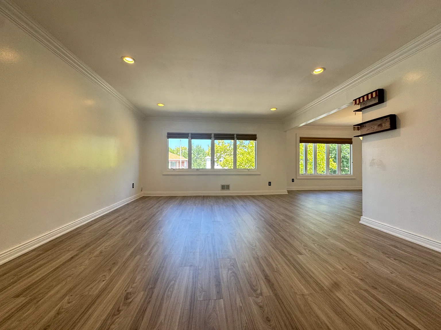 3 bed, $3,500 — Photo 2