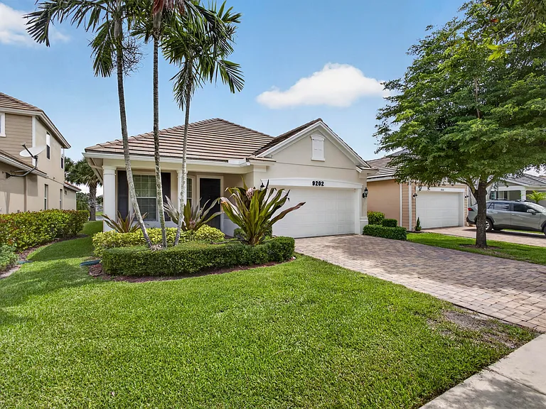 9202 Wrangler Dr — Photo 6