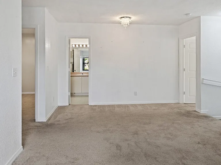 3471 NW 112th Ave — Photo 10