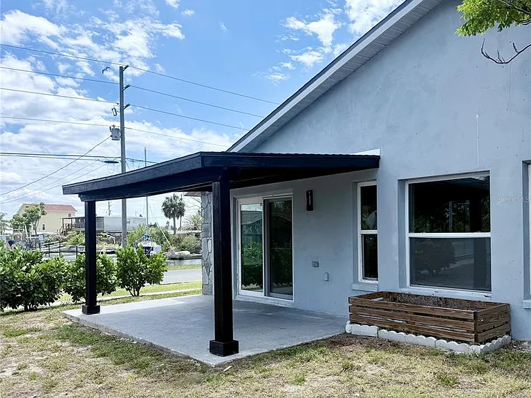 13726 Michelle Ave — Photo 12