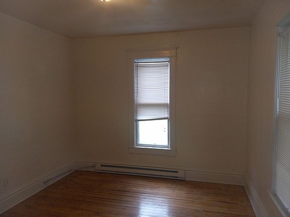 5th image of 302 N 8th St #2