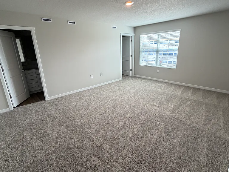 17021 Persimmon Ln — Photo 22
