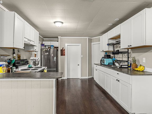 5th image of 39094 Dexter Rd