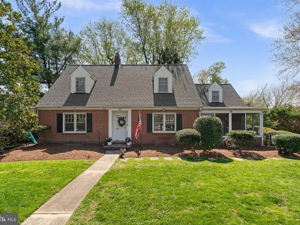 211 W Maple Rd, Linthicum, MD 21090