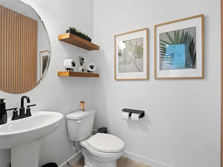 Guest Bathroom