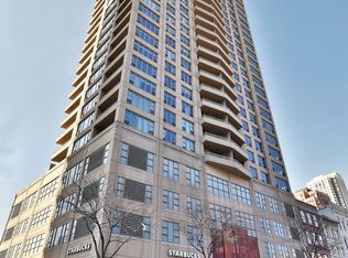 200 N Jefferson St APT 2106, Chicago, IL 60661