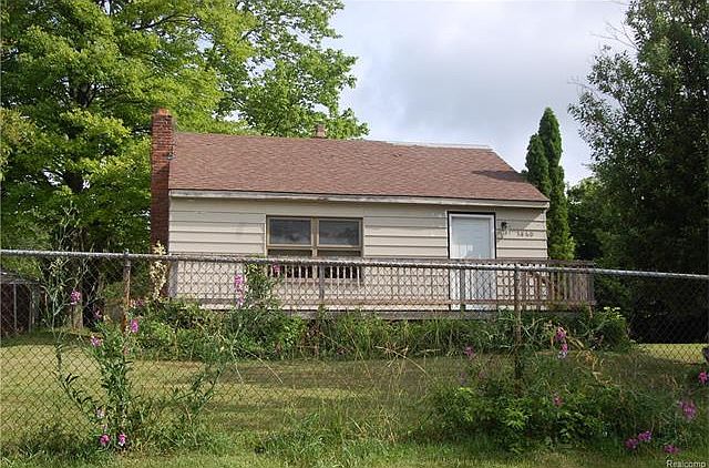 1st image of 3860 Cresthaven Dr