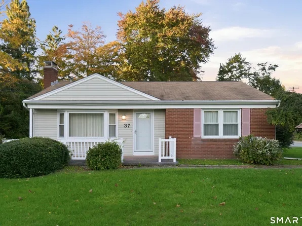 37 Colchester Avenue, East Hampton, CT 06424