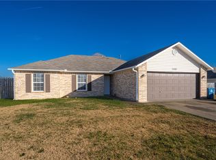 2480 D J Duvall Dr, Pea Ridge, AR 72751