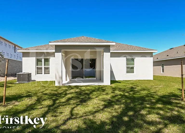 900 Avenal Ln — Photo 15