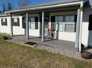 5997 Cottage Rd, Blackstone, VA 23824