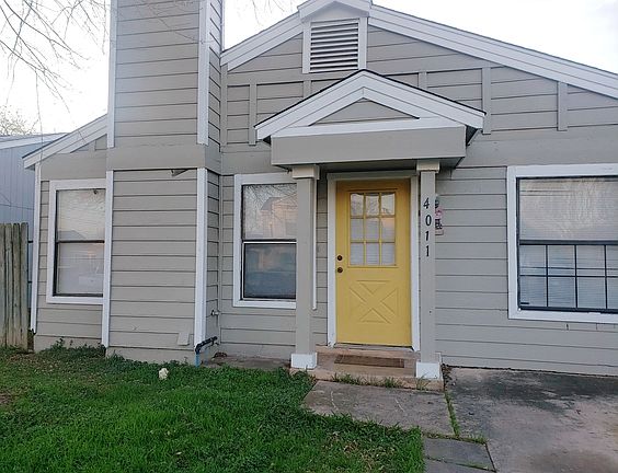 2nd image of 4011 Colonial Sun Dr