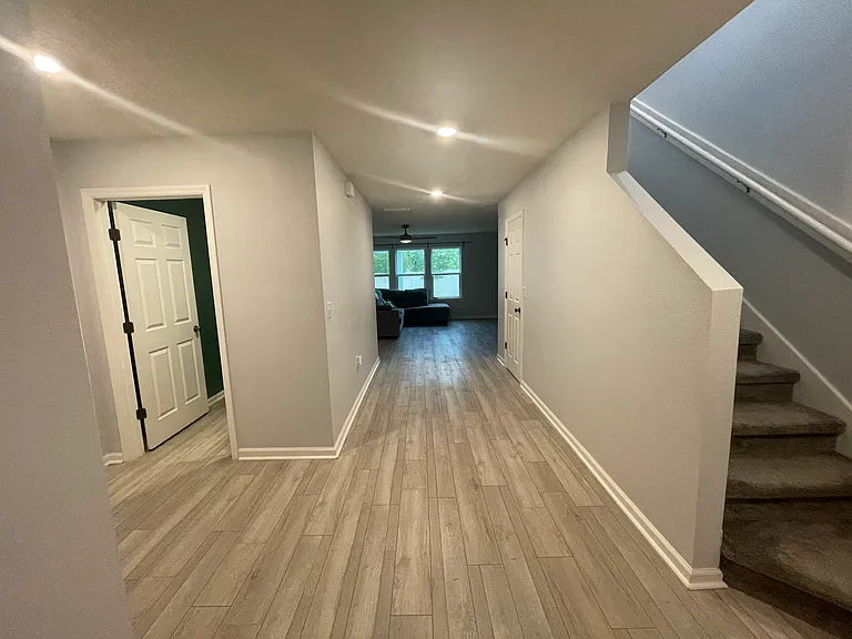 8091 Hind Way — Photo 6